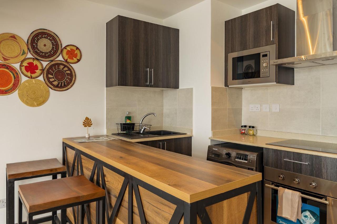 The Avery Loft At Embassy Gardens, Cantonments Accra Bagian luar foto