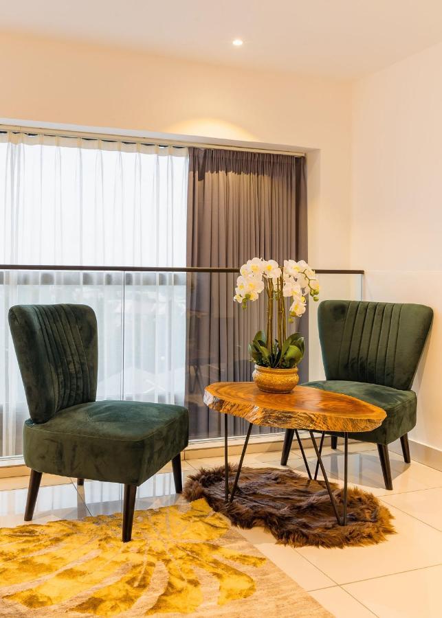 The Avery Loft At Embassy Gardens, Cantonments Accra Bagian luar foto