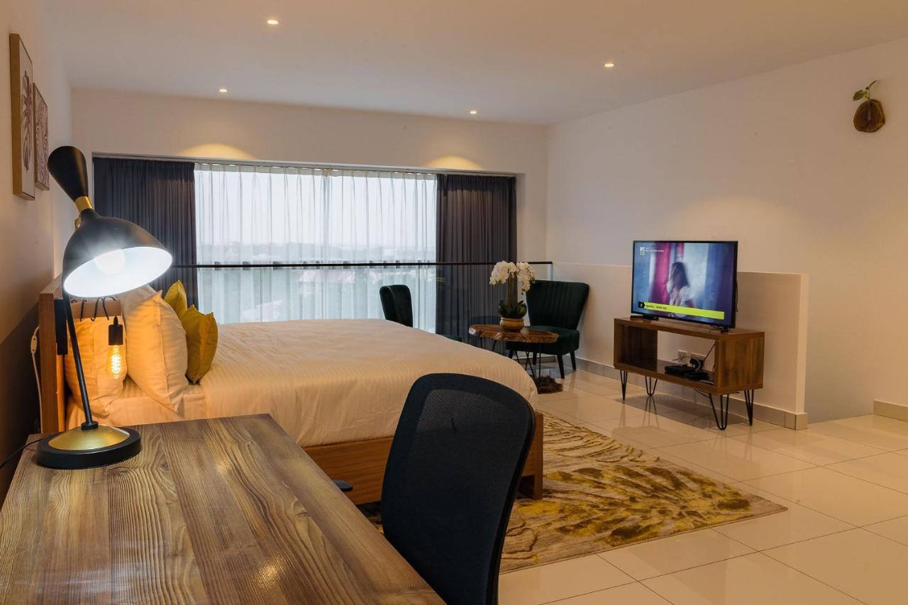 The Avery Loft At Embassy Gardens, Cantonments Accra Bagian luar foto